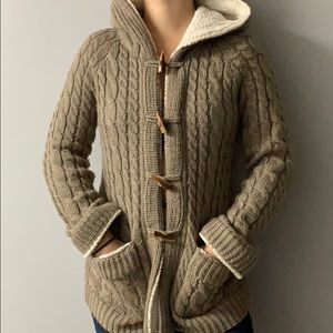 SMALL KNIT SWEATER